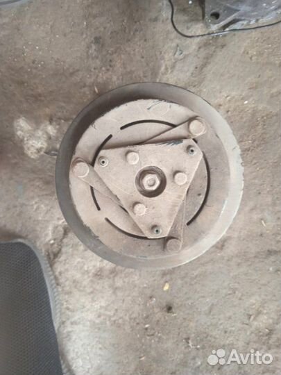 Компрессор кондиционера Geely Emgrand