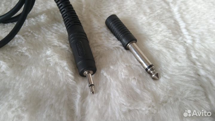 Микрофон для караоке проводной