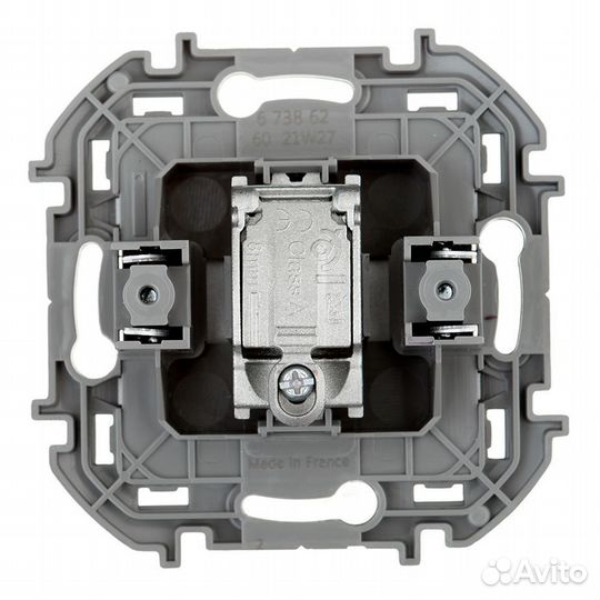 Розетка телевизионная 673862 проходная скрытая уст