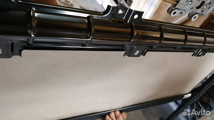 Крыша на Kia Quoris