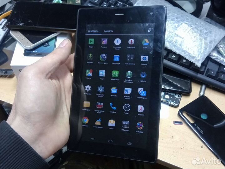Старый планшет мегафон логин 3 на 4.4 андроиде