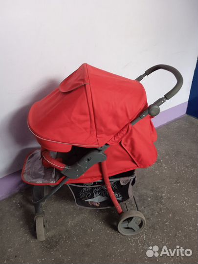 Прогулочная коляска