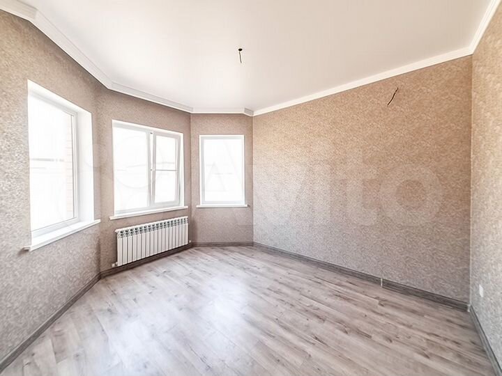 3-к. квартира, 80,5 м², 8/23 эт.