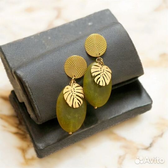 Серьги с натуральными камнями