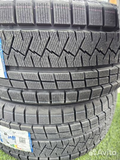 Triangle Snowlink PL02 245/45 R18 100V