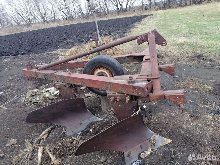 Плуг на трактор