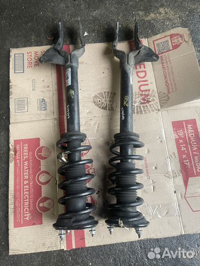 Амортизаторы передние джип гранд чероки с 2016г