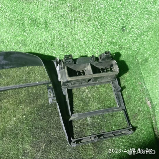 Консоль Toyota Caldina