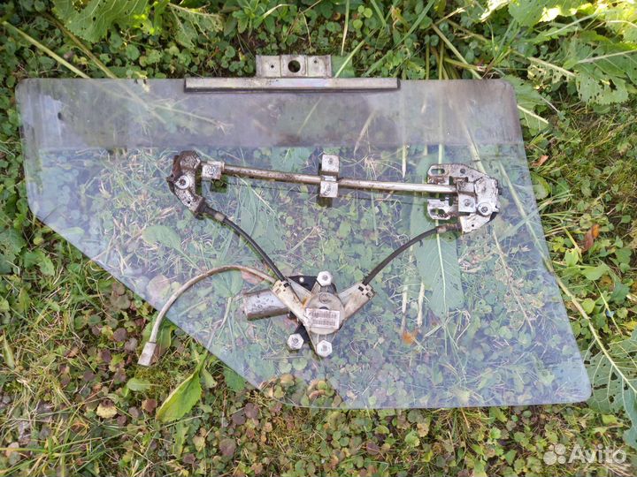 Стекла ваз 2109,2108, боковые 4штуки левые правые