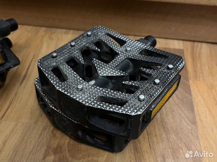 Педали mongoose downhill