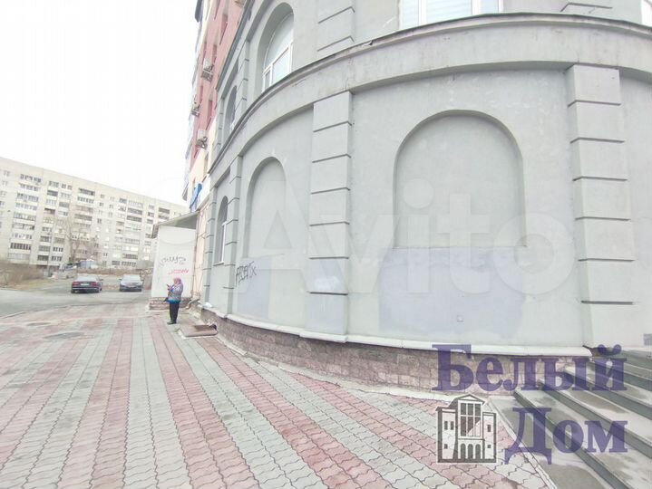 Продам торговое помещение, 280 м²