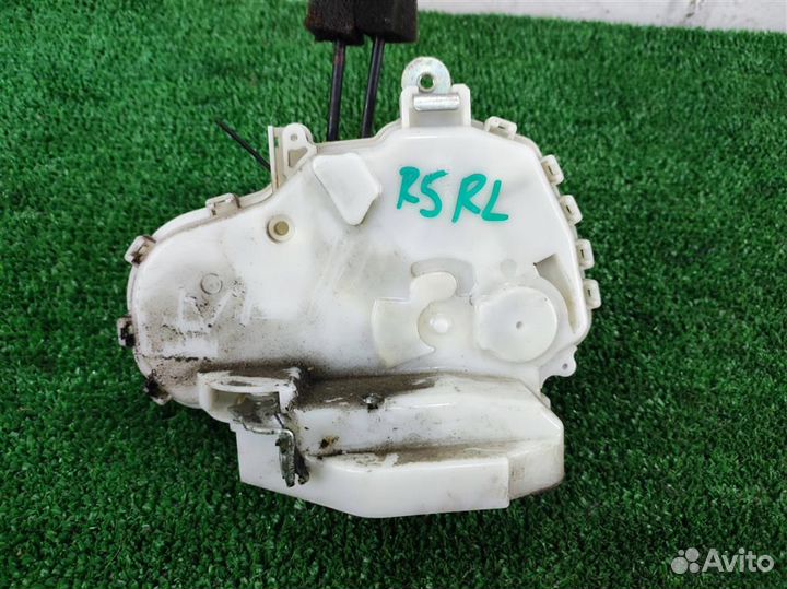 Замок двери задней левой Honda CR-V 3 (RE) 2009