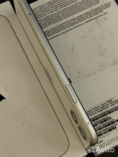 iPhone 11, 128 ГБ