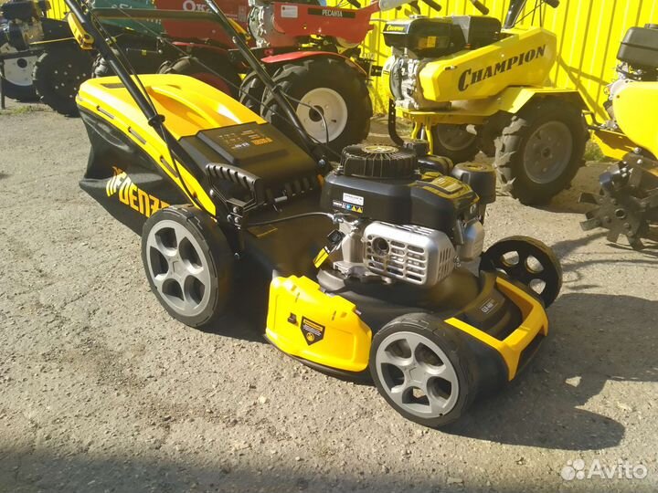 Газонокосилка бензиновая самоходная GLR-460SP-ZS