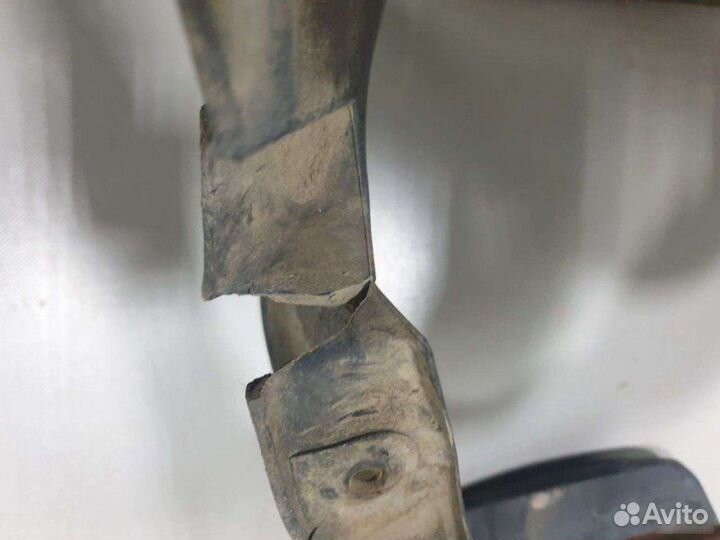 Брызговик передний Renault Logan седан K7MF 710