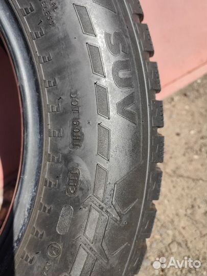 Nokian Tyres Hakkapeliitta SUV 225/65 R17 106T