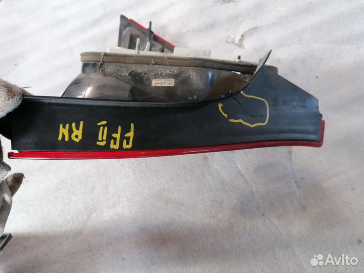 Фонарь задний Ford Focus 2 дефект