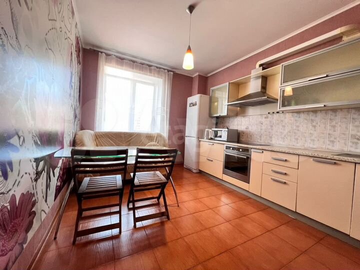 2-к. квартира, 68 м², 8/12 эт.