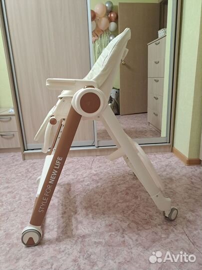 Стульчик для кормления happy baby berny v2