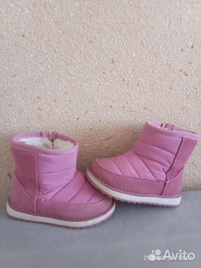 Дутики для девочки 25р