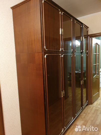 Шкафы, комод, тумбочка