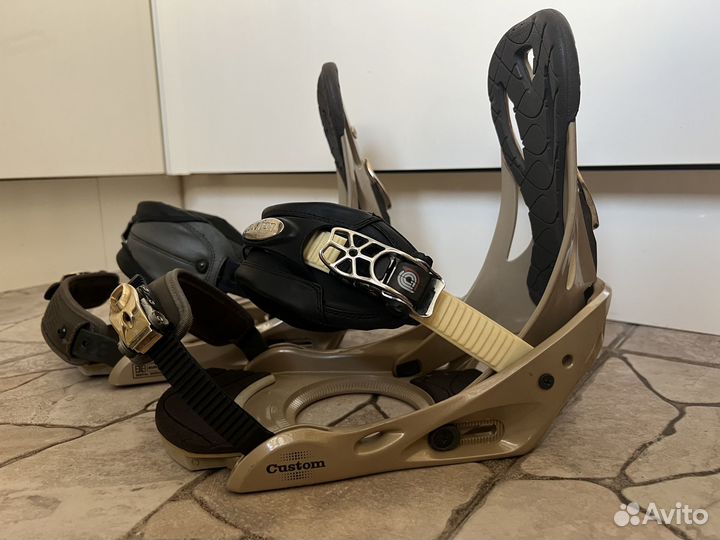 Крепления на сноуборд burton Custom