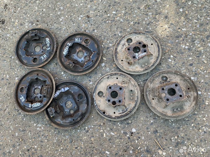 Пыльник тормозного диска задний Chevrolet Aveo 250