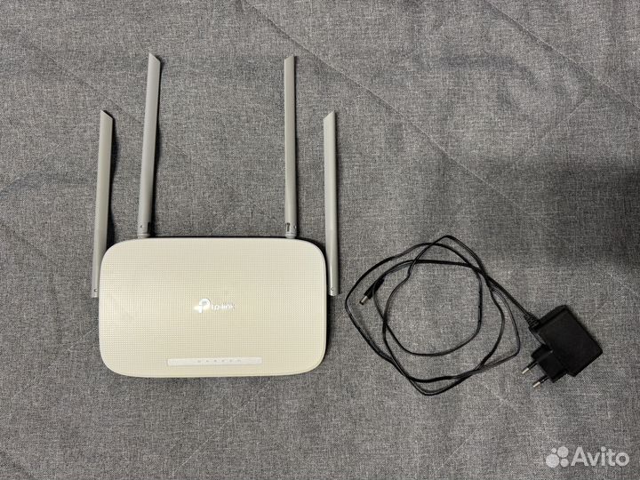 Роутер TP-Link EC220-G5