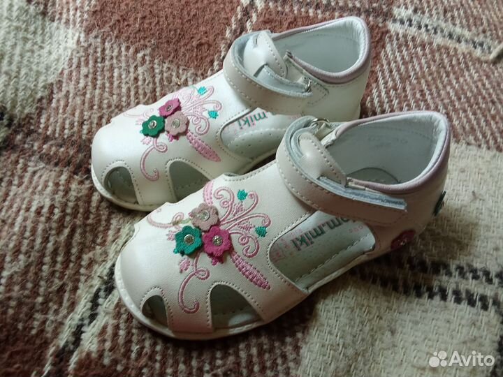 Сандалии для девочки 25 размер