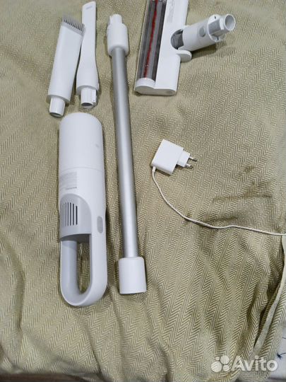 Ручной пылесос xiaomi Mi Vacuum Cleaner