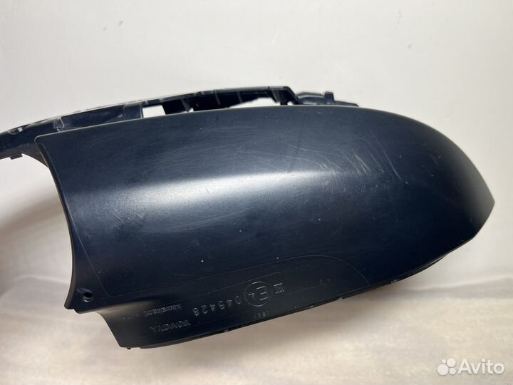 Накладка левого зеркала Toyota Rav 4 xa 50