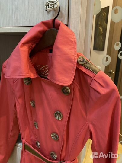 Плащ Guess xs (42)