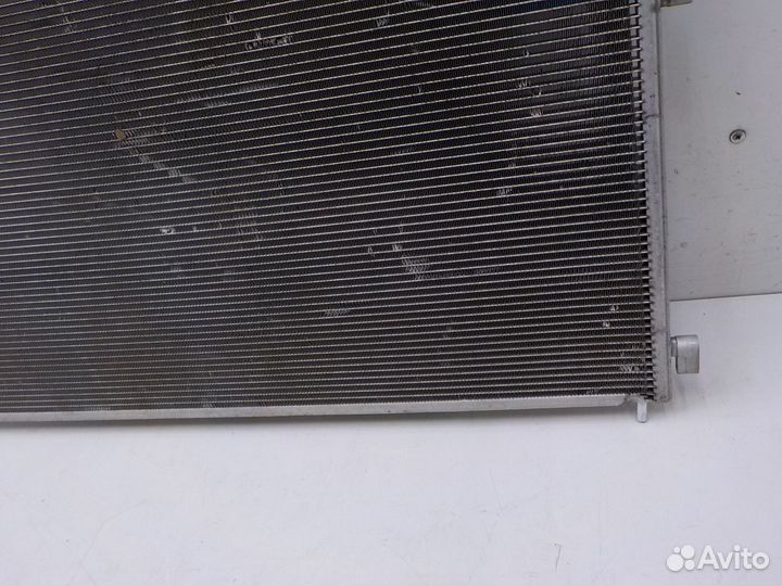 Радиатор кондиционера на Toyota RAV-4