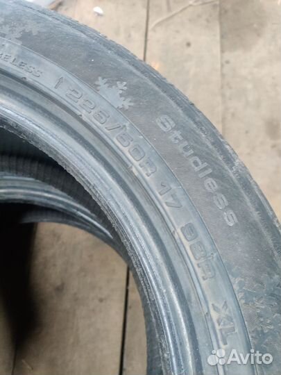 Kumho I'Zen KW31 225/50 R17