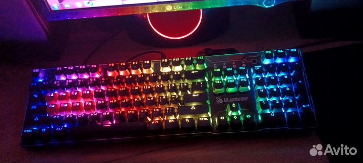 Механическая клавиатура bloody b810r