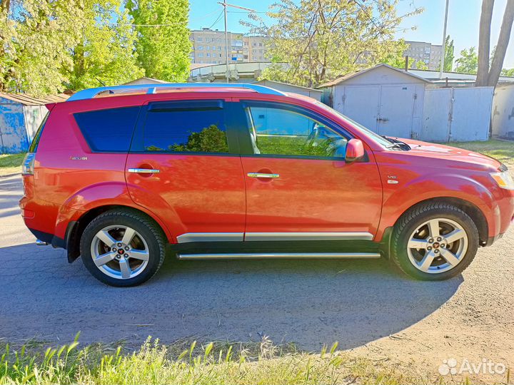 Mitsubishi Outlander 3.0 AT, 2008, 271 000 км