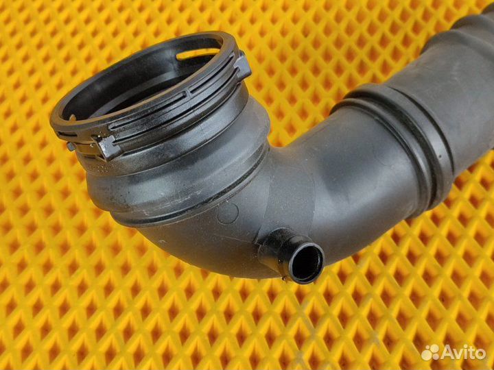 Патрубок интеркулера Bmw X1 E84 2.0 N20 2012