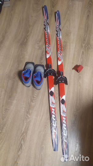 Беговые лыжи