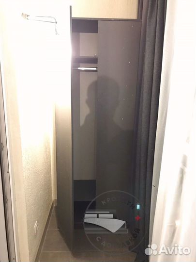 Шкаф распашной