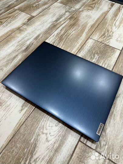 Ноутбук lenovo