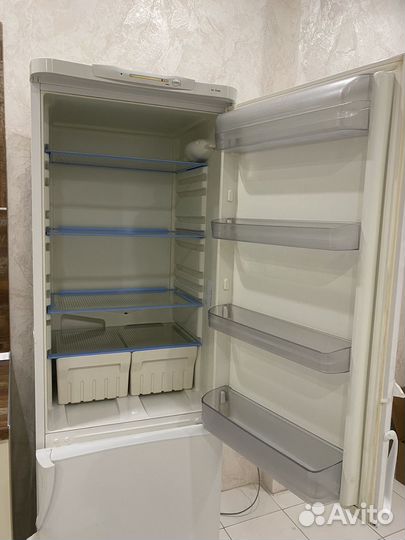 Холодильник indesit