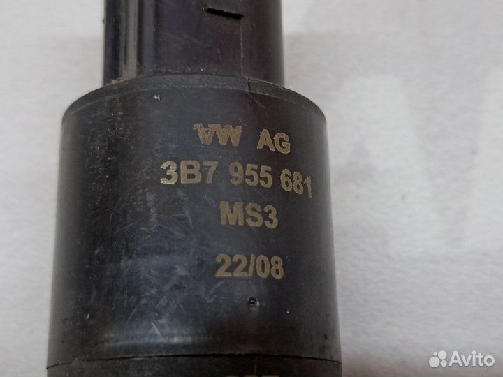 Насос омывателя фар Volkswagen Tiguan 5N cava 2016