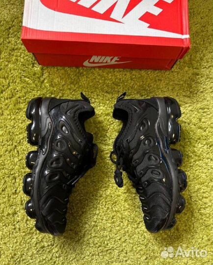 Кроссовки Nike Air Max Vapormax Plus черные