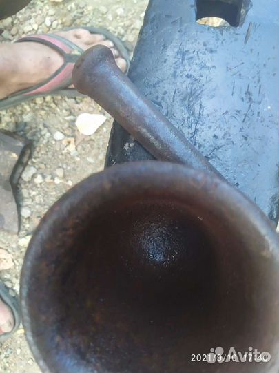 Ступка чугунная, старинная