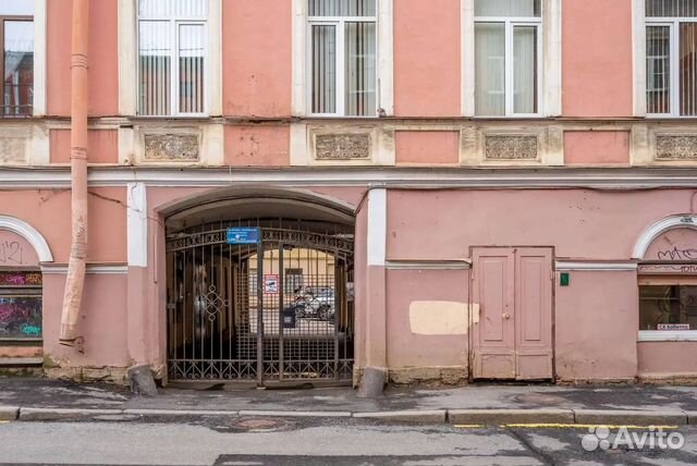 Метры в центре на Свечном переулке 15/48, Санкт-Петербург