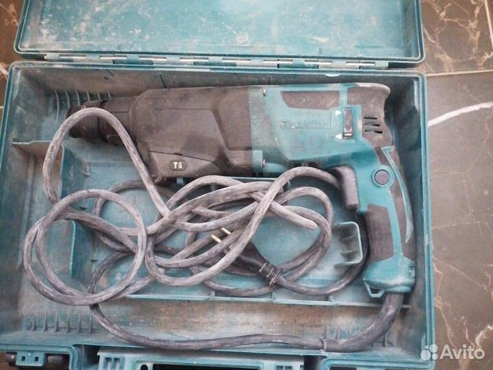 Перфоратор Makita HR 2300