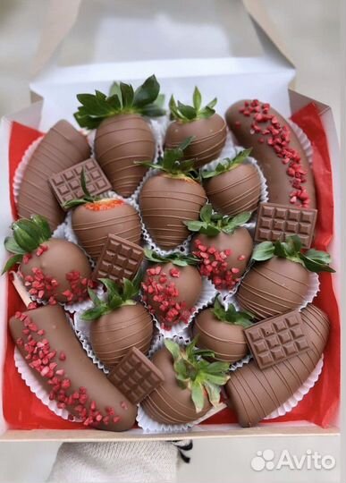 Клубника в шоколаде букеты