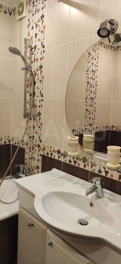 2-к. квартира, 59 м², 8/10 эт.