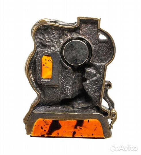 Магнит Банщица (латунь, янтарь) A2101924