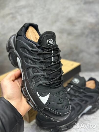 Кроссовки Nike air Max